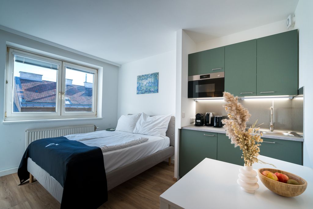 Thumb - Stilvoll möbliertes Studio in Wiens 3. Bezirk – 7. Stockwerk mit Regendusche & Klimaanlage