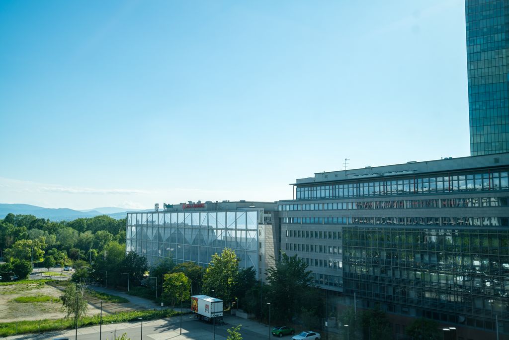 Thumb - Modern condominium surrounded by Vienna's variety of delights and with excellent transport infrastructure num - 23