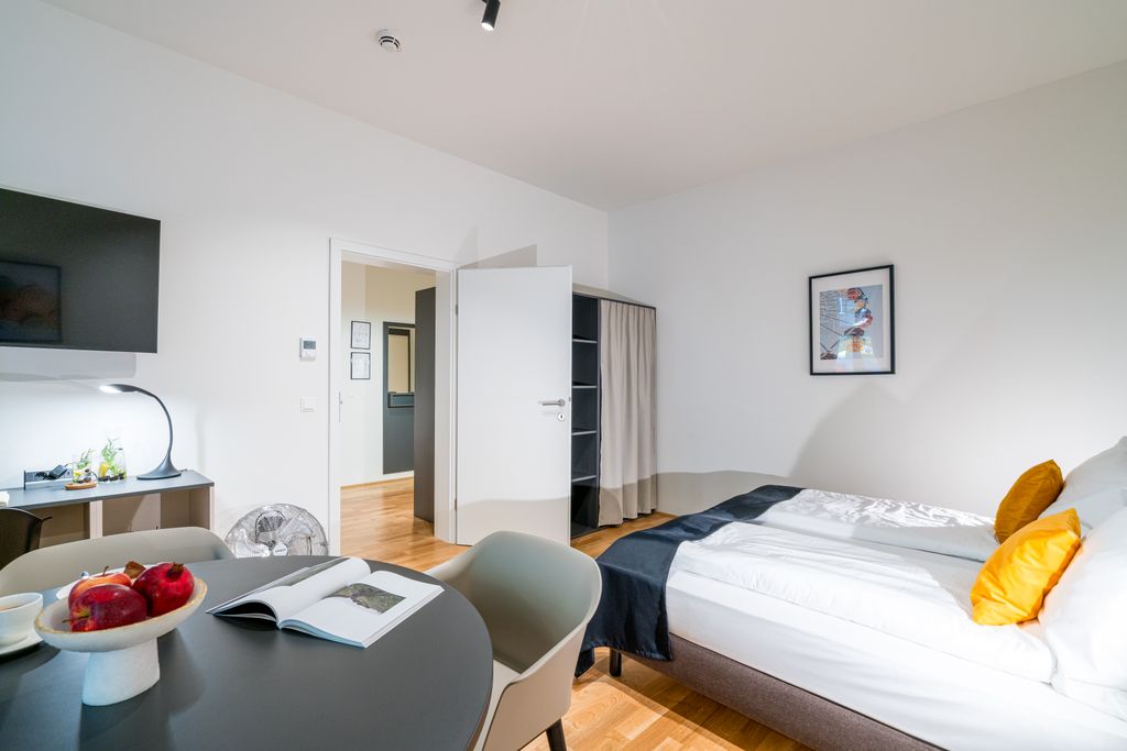 Thumb - A space-saving miracle: Newly furnished 2-bedroom apartment in an old building just two minutes from the subway num - 4