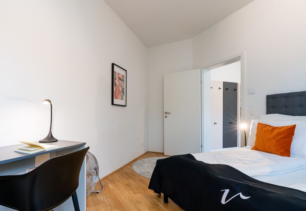 Thumb - Versatile Viennese Altbau Apartment nearby the Vienna Exhibition Center with Space for Four num - 16