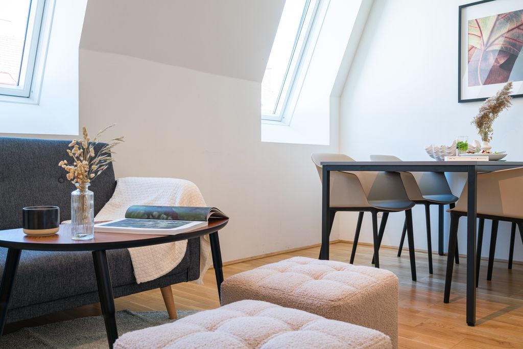 Thumb - Elegant apartment in an old building in Vienna - freshly renovated and furnished to a high standard num - 2